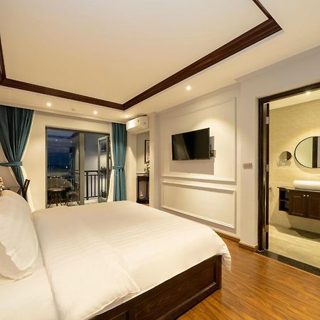 Eco Lux Riverside Hotel & Spa Hoi An Exterior photo