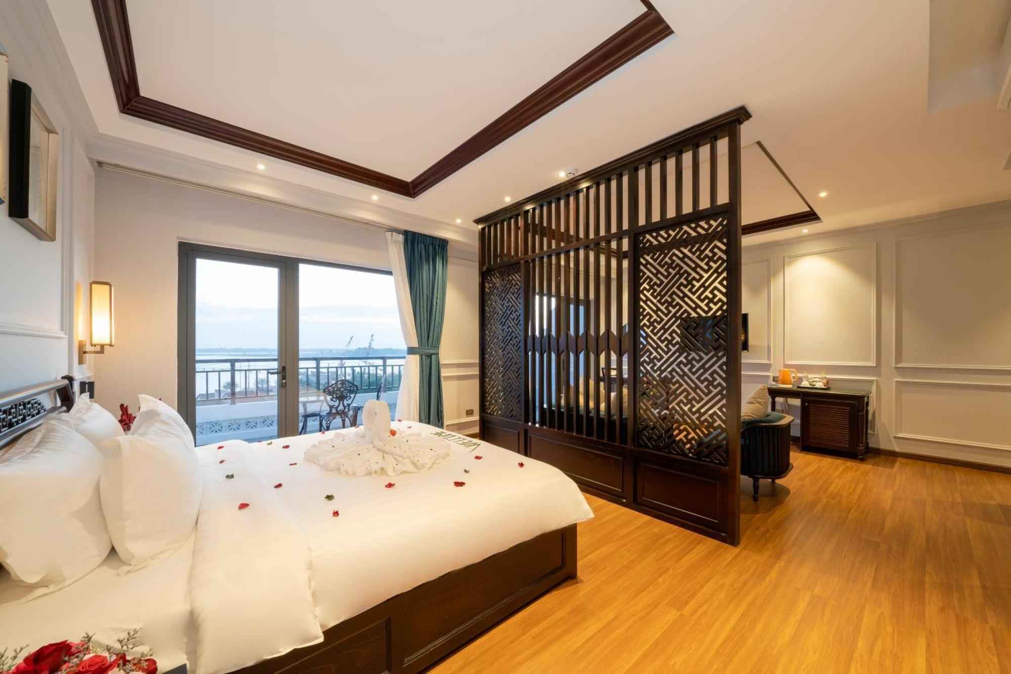Eco Lux Riverside Hotel & Spa Hoi An Exterior photo