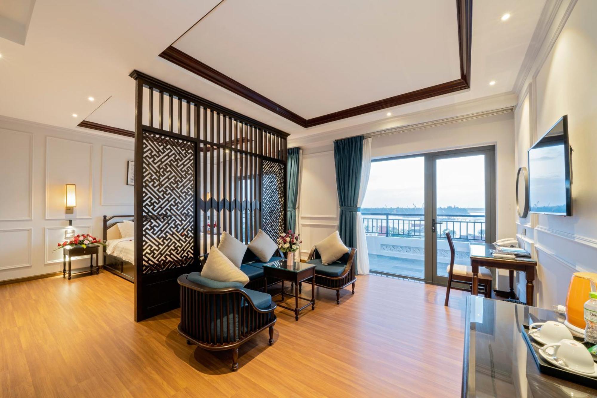 Eco Lux Riverside Hotel & Spa Hoi An Exterior photo