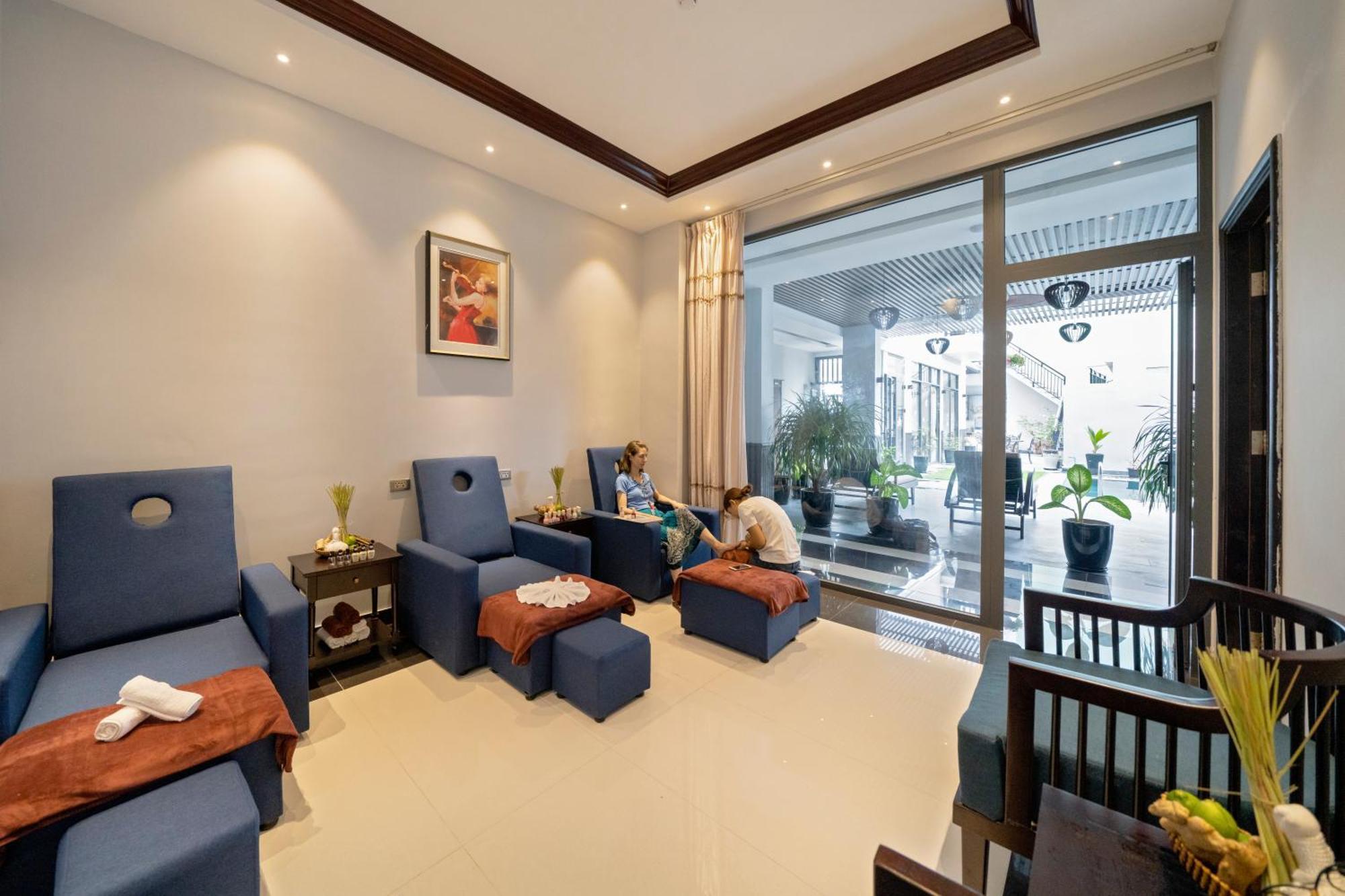 Eco Lux Riverside Hotel & Spa Hoi An Exterior photo