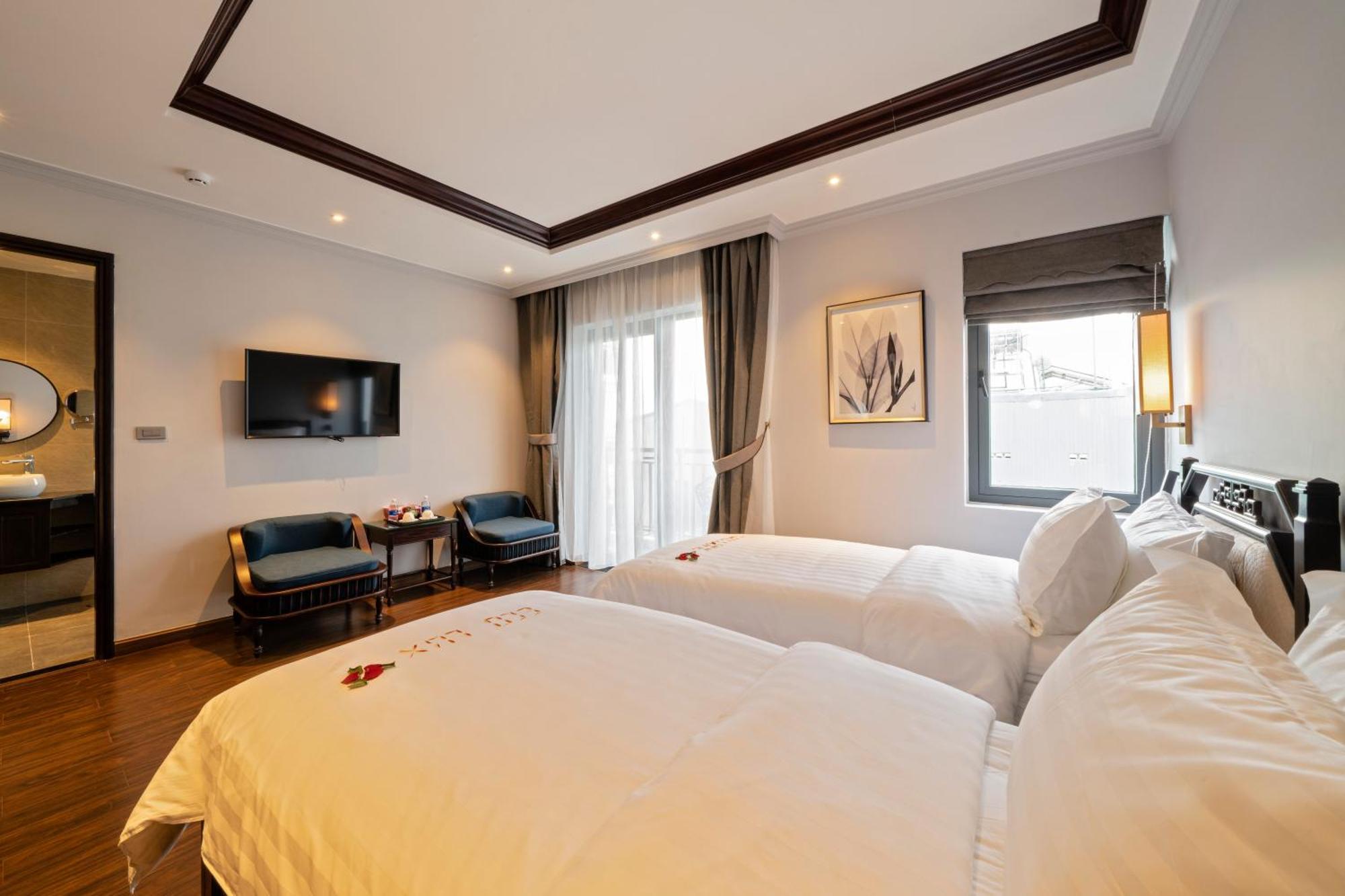 Eco Lux Riverside Hotel & Spa Hoi An Exterior photo