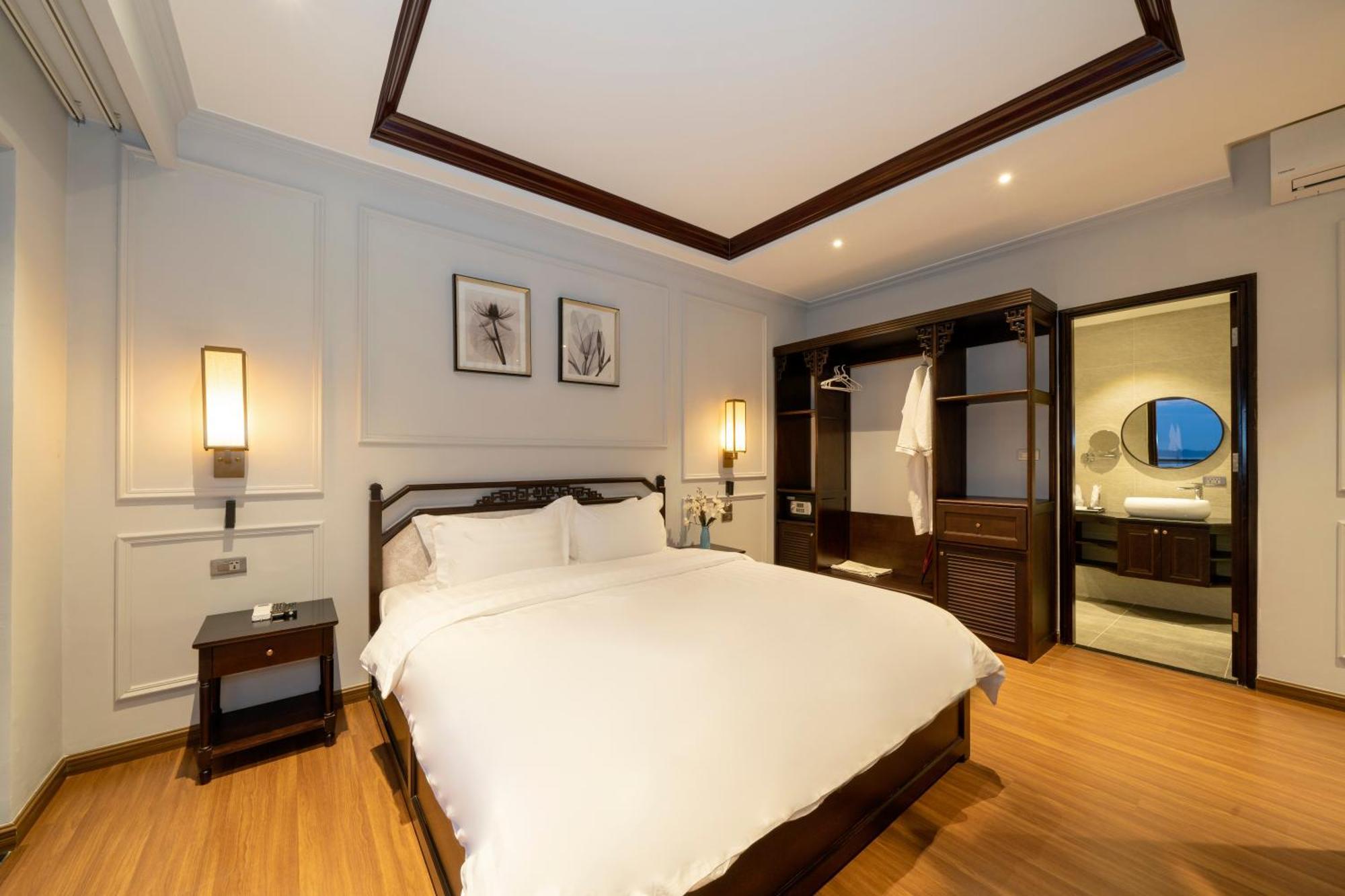 Eco Lux Riverside Hotel & Spa Hoi An Exterior photo