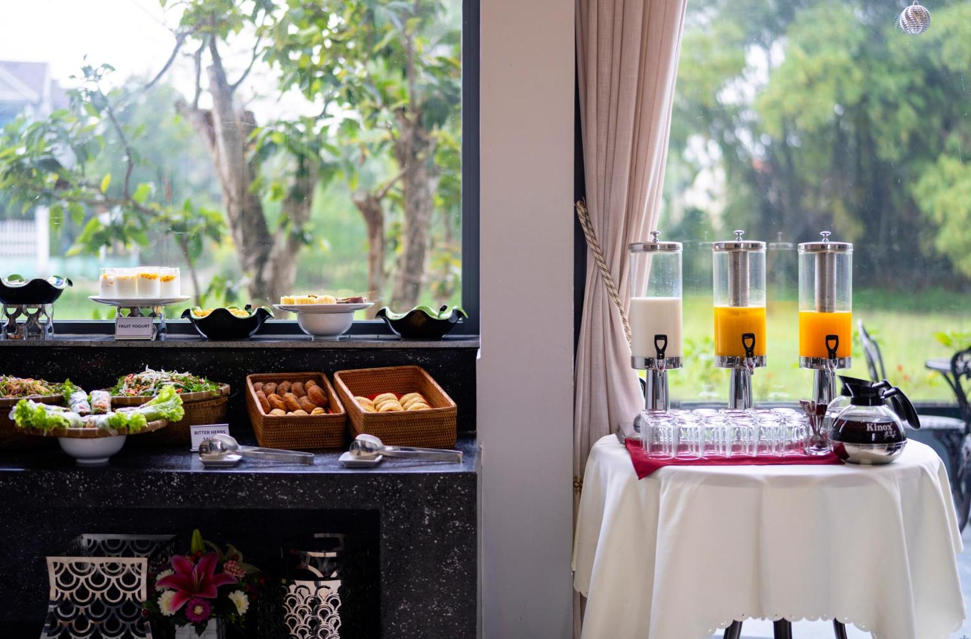 Eco Lux Riverside Hotel & Spa Hoi An Exterior photo
