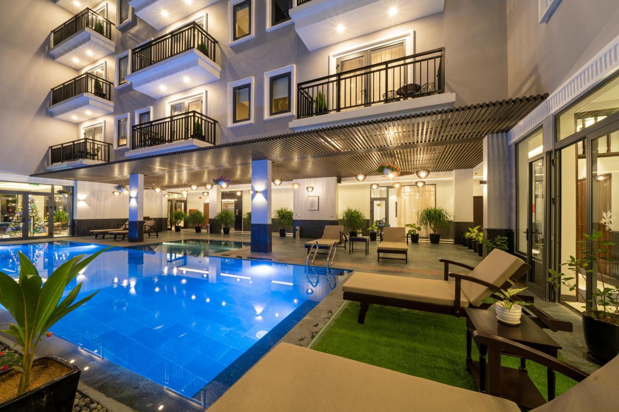 Eco Lux Riverside Hotel & Spa Hoi An Exterior photo